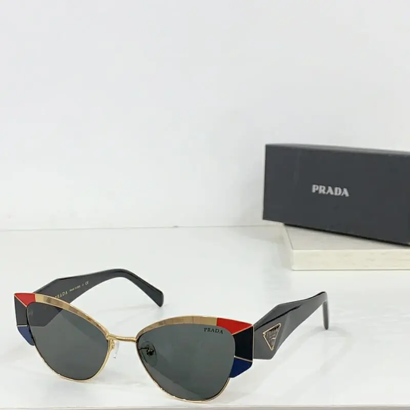 prada aaa qualite lunettes de soleil s_123650a